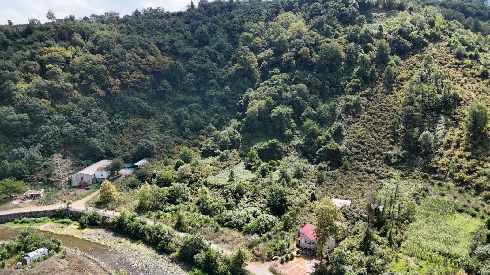 MABEL GAYRİMENKUL/ BEŞİKDÜZÜ/ NEFSİŞARLI MAH 16 DÖNÜM ARSA